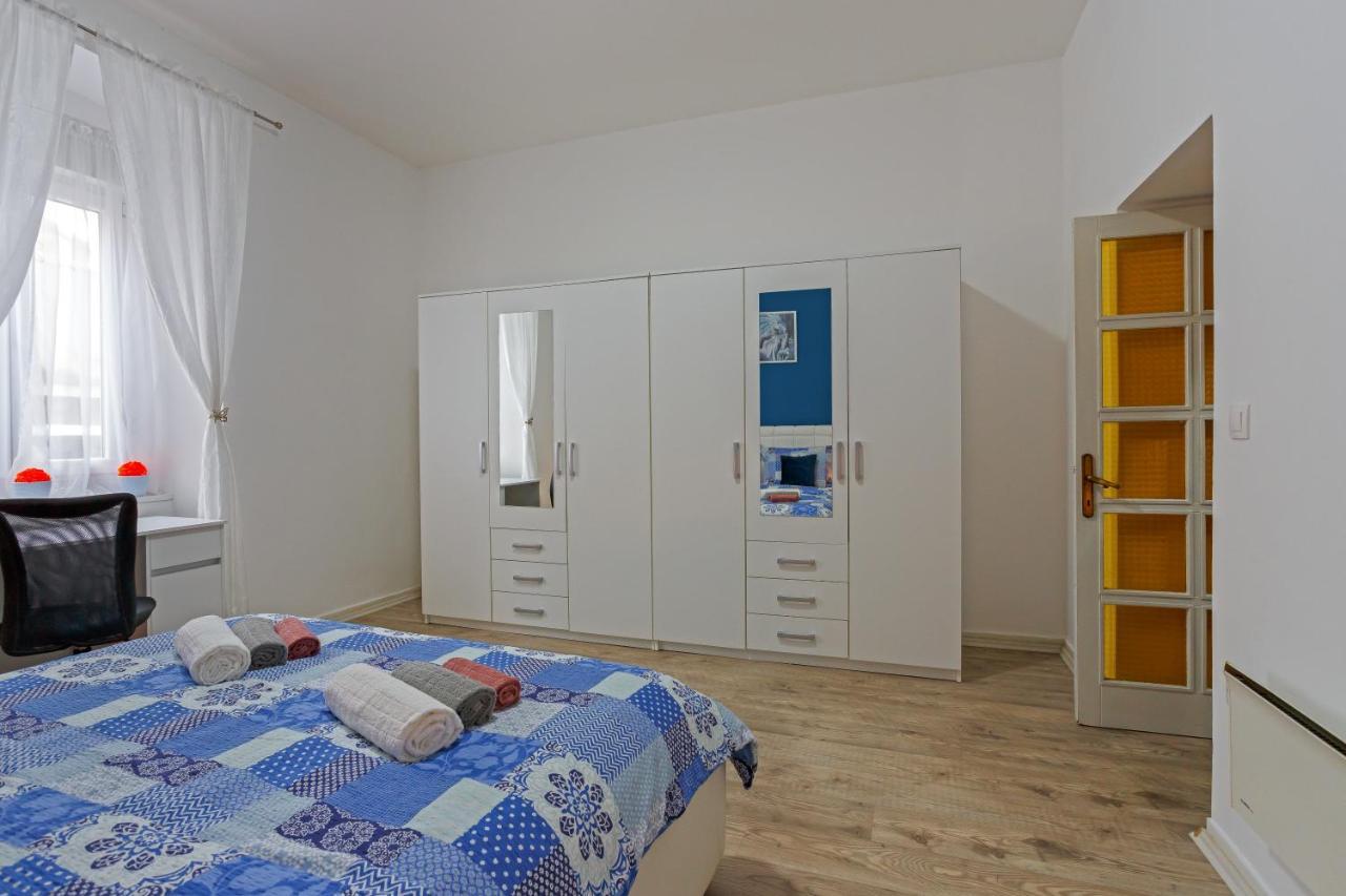 PUY Rich Apartment מראה חיצוני תמונה